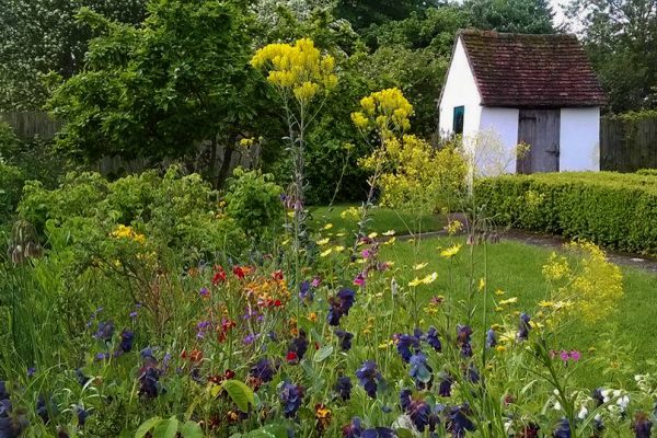 Garden-Slider-k--600x400